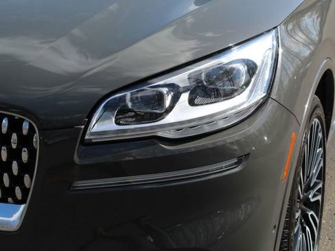 Certified 2023 Lincoln Aviator Black Label w/ Dynamic Handling Package image 11