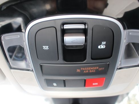 Used 2023 Hyundai Tucson Limited image 17