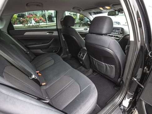 Used 2019 Hyundai Sonata SEL w/ Tech Package 02 FWD image 28