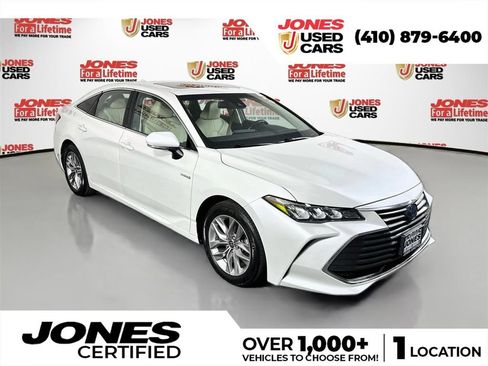 Used 2021 Toyota Avalon XLE w/ Moonroof Package FWD image 1