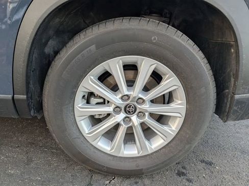 Used 2025 Toyota Grand Highlander FWD image 25