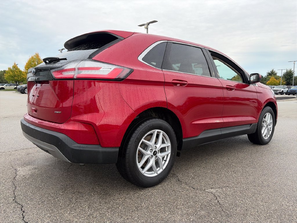 Used 2024 Ford Edge SEL w/ Convenience Package AWD/4WD image 7