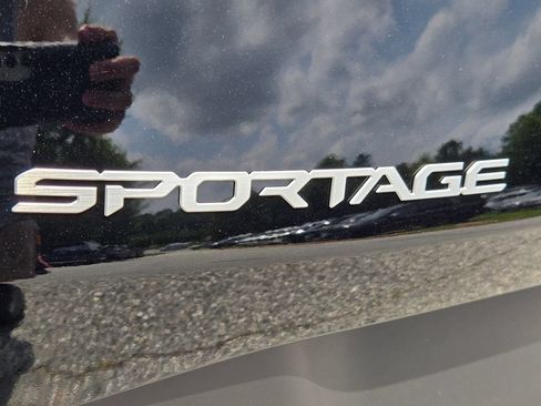 New 2026 Kia Sportage LX w/ LX Convenience Package FWD image 12