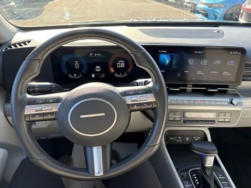 Used 2025 Hyundai Kona SEL image 10