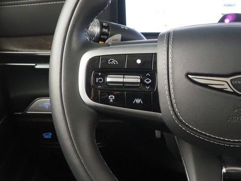 Used 2025 Genesis GV80 3.5T Prestige image 23