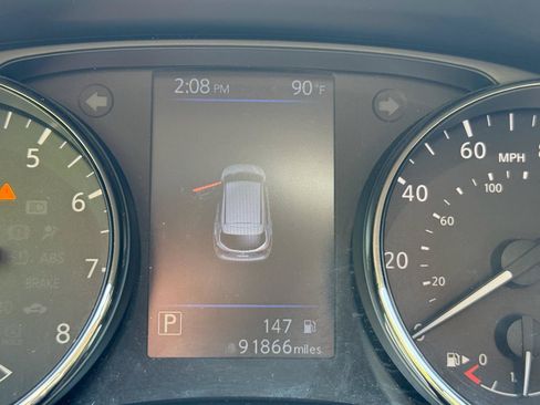 Used 2022 Nissan Rogue Sport SV FWD image 16