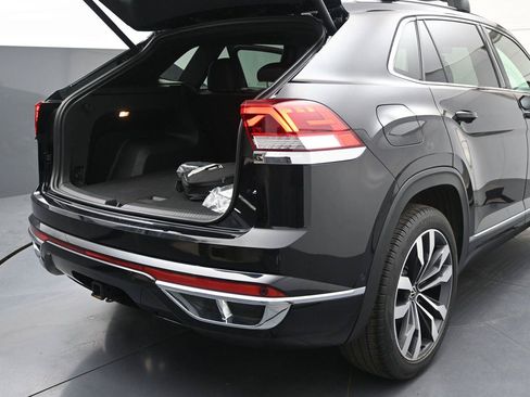 Used 2021 Volkswagen Atlas Cross Sport SEL Premium R-Line AWD/4WD image 14