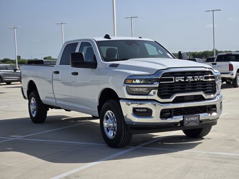 New 2026 RAM 2500 Tradesman w/ Chrome Appearance Group AWD/4WD image 3