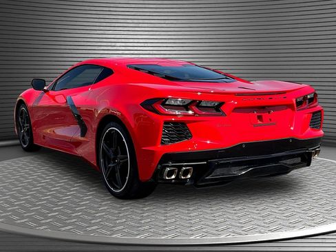 Used 2022 Chevrolet Corvette Stingray Coupe w/ 1LT RWD image 5