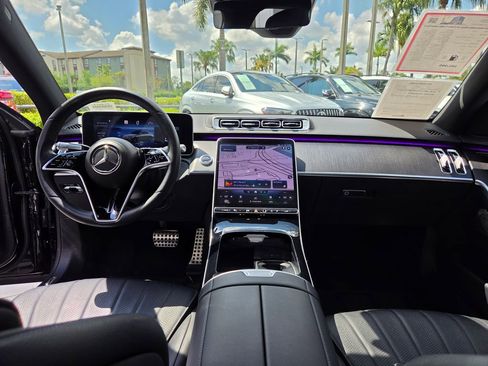 Used 2023 Mercedes-Benz S 580 4MATIC Sedan w/ AMG Line image 27