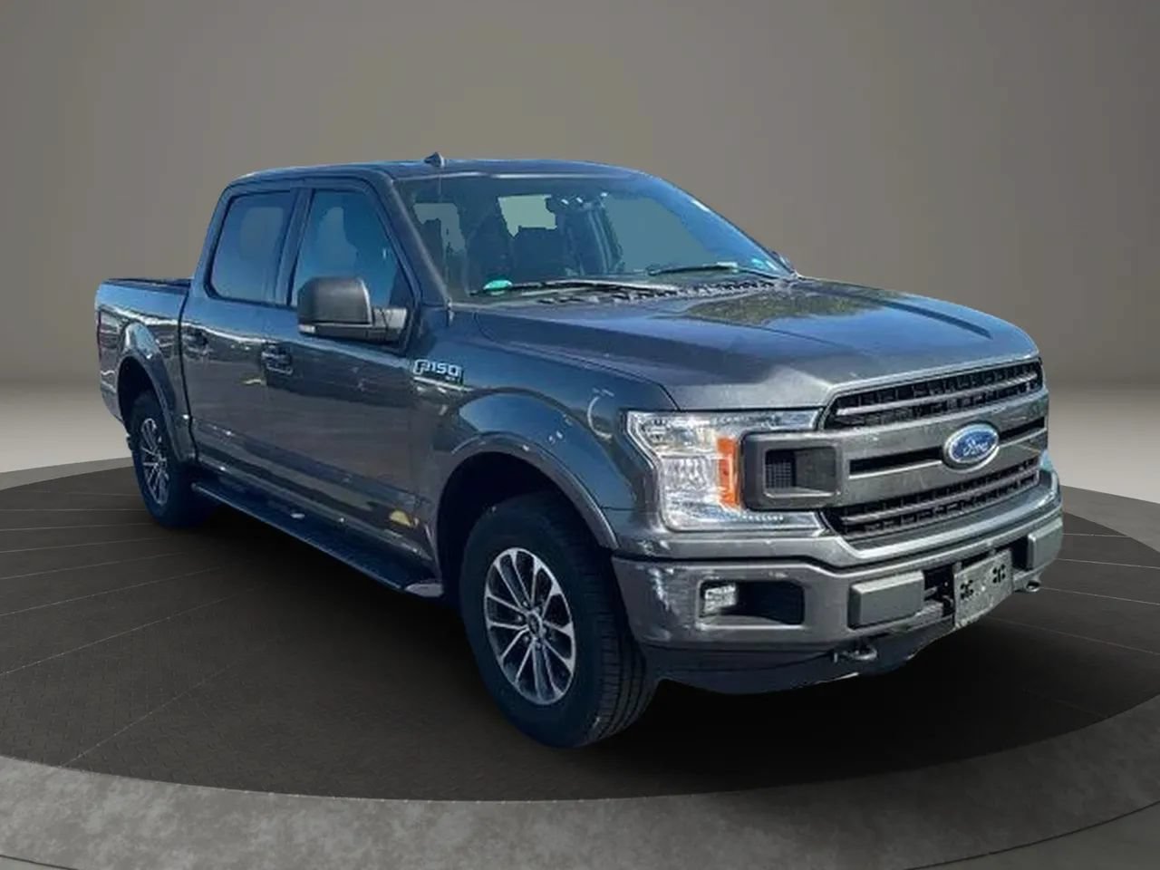 Used 2018 Ford F150 XLT w/ Equipment Group 302A Luxury AWD/4WD image 11
