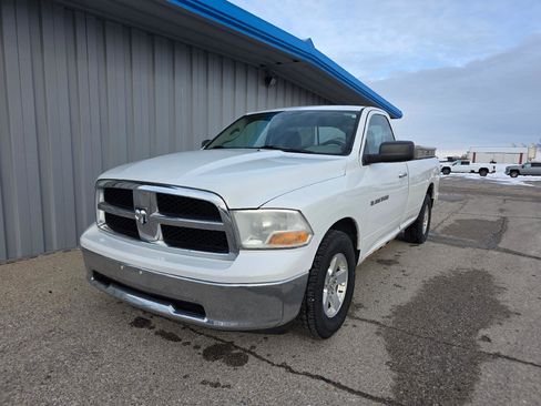 Used 2011 RAM 1500 Classic SLT image 2