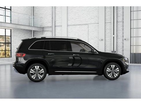 New 2026 Mercedes-Benz GLB 250 4MATIC image 17