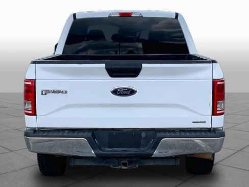 Used 2016 Ford F150 XLT AWD/4WD image 4