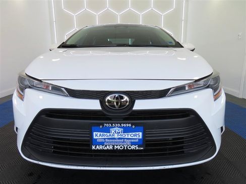 Used 2026 Toyota Corolla LE FWD image 3