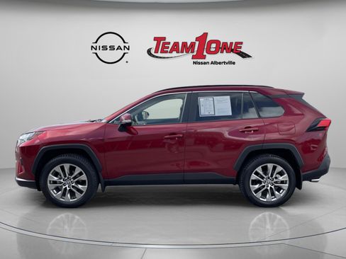 Used 2023 Toyota RAV4 XLE Premium FWD image 5