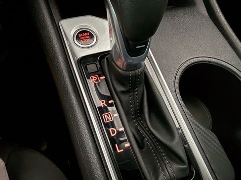Used 2025 Nissan Altima 2.5 SV FWD image 19