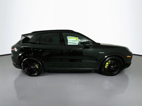 New 2026 Porsche Cayenne S AWD/4WD image 8