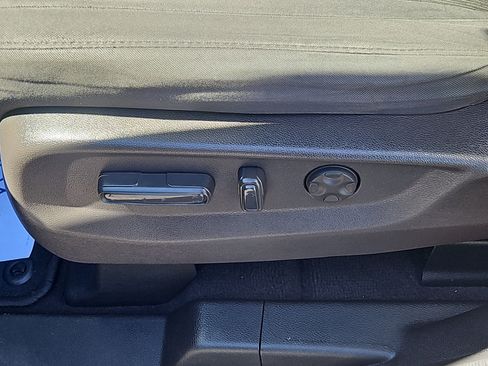 Used 2019 Honda Odyssey EX image 11