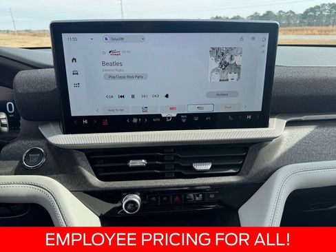 New 2026 Ford Explorer Platinum w/ LUX Leather Package AWD/4WD image 21