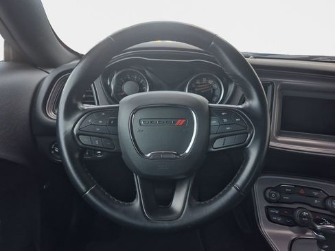 Used 2023 Dodge Challenger SXT image 11