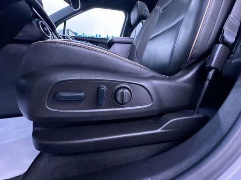 Used 2022 Chevrolet Blazer Premier image 13