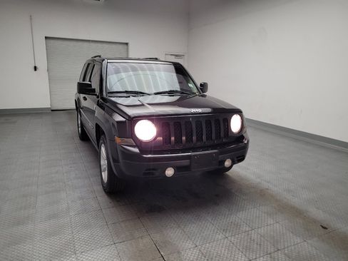 Used 2015 Jeep Patriot Sport w/ Power Value Group AWD/4WD image 14