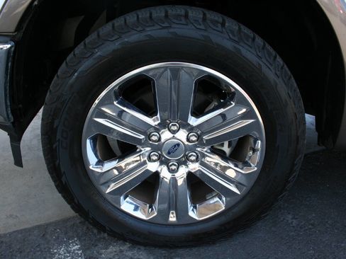 Used 2019 Ford F150 Lariat AWD/4WD image 9