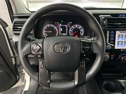 Used 2023 Toyota 4Runner TRD Off-Road image 15