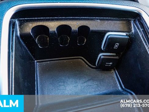 Used 2023 Chrysler Pacifica Limited image 49