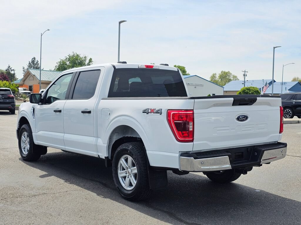 Used 2022 Ford F150 XLT w/ Trailer Tow Package AWD/4WD image 4