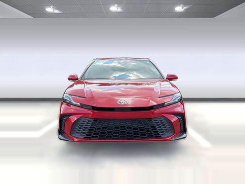 Used 2025 Toyota Camry SE FWD image 6