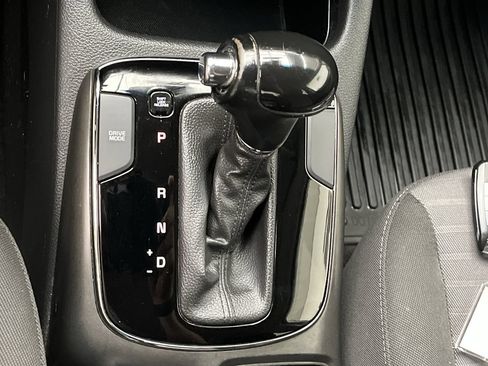 Used 2017 Kia Forte S w/ S Technology Package FWD image 19