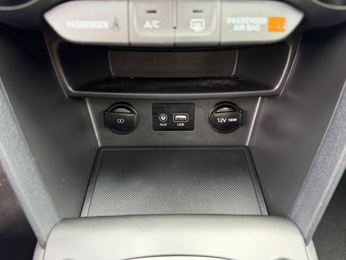 Used 2019 Hyundai Kona SEL w/ SEL Tech Package 02 image 25