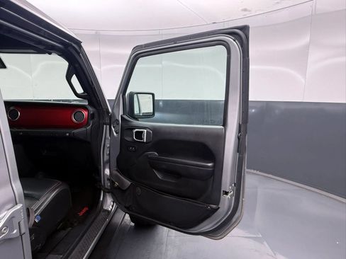 Used 2021 Jeep Wrangler Unlimited Rubicon AWD/4WD image 9