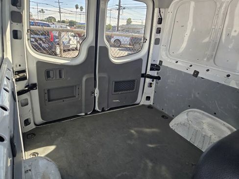 Used 2017 Mercedes-Benz Sprinter 2500 image 29