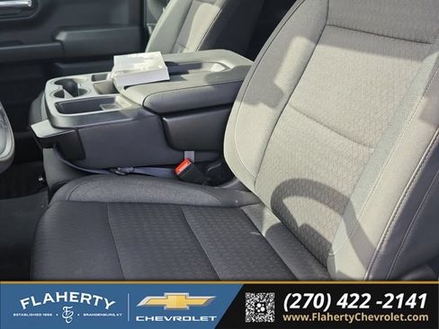 Used 2022 Chevrolet Silverado 1500 Custom Trail Boss AWD/4WD image 2