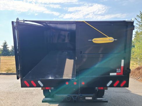 New 2024 Chevrolet Low Cab Forward image 10