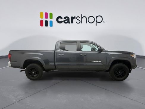 Used 2022 Toyota Tacoma SR5 AWD/4WD image 6