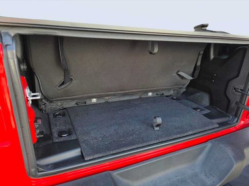 Used 2021 Jeep Wrangler Sport AWD/4WD image 17