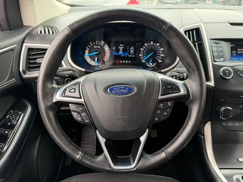 Used 2015 Ford Edge SEL FWD image 11