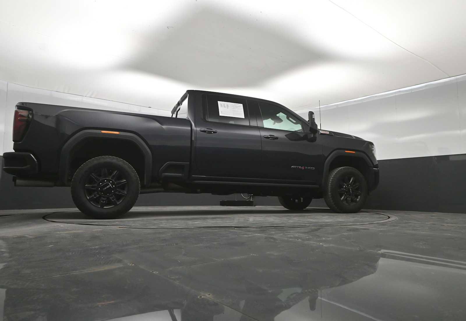 Used 2024 GMC Sierra 2500 AT4 w/ AT4 Premium Plus Package AWD/4WD image 48