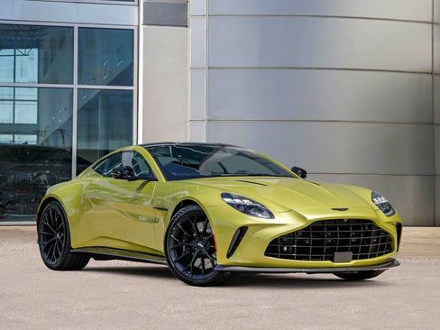 New 2025 Aston Martin V8 Vantage Coupe RWD image 1