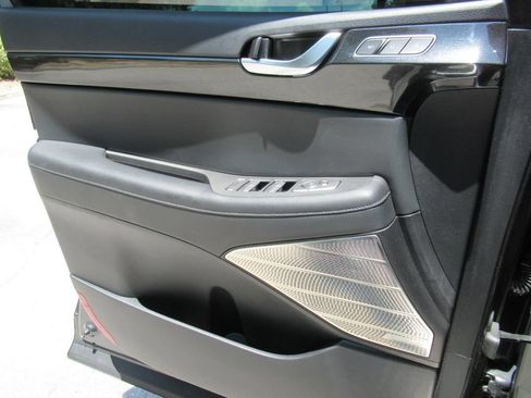 Used 2022 Hyundai Palisade Limited FWD image 19