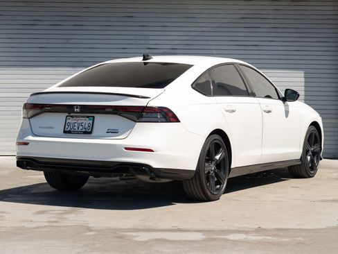 Used 2025 Honda Accord Sport image 27