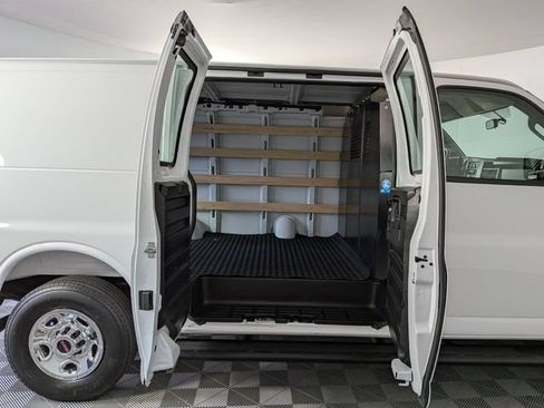 Used 2025 GMC Savana 2500 w/ Driver Convenience Package RWD image 26