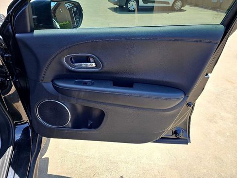 Used 2021 Honda HR-V EX-L image 19