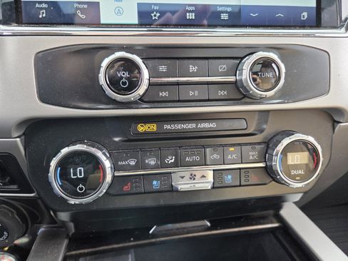 Used 2022 Ford F250 Lariat w/ Lariat Value Package image 26