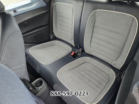 Used 2016 Volkswagen Beetle 1.8T Denim FWD image 11