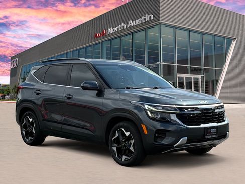 Used 2024 Kia Seltos EX FWD image 5